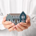 Jak skutecznie sprzedać dom?